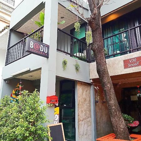 Badu Sukhumvit Dormitory Bangkok Luaran gambar