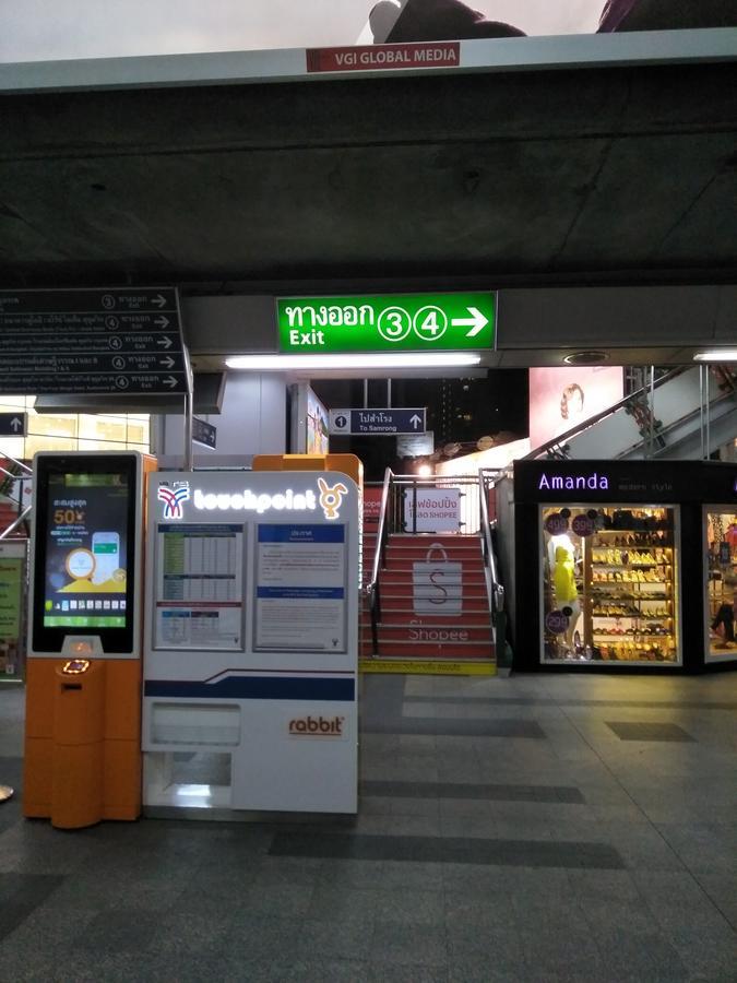 Badu Sukhumvit Dormitory Bangkok Luaran gambar