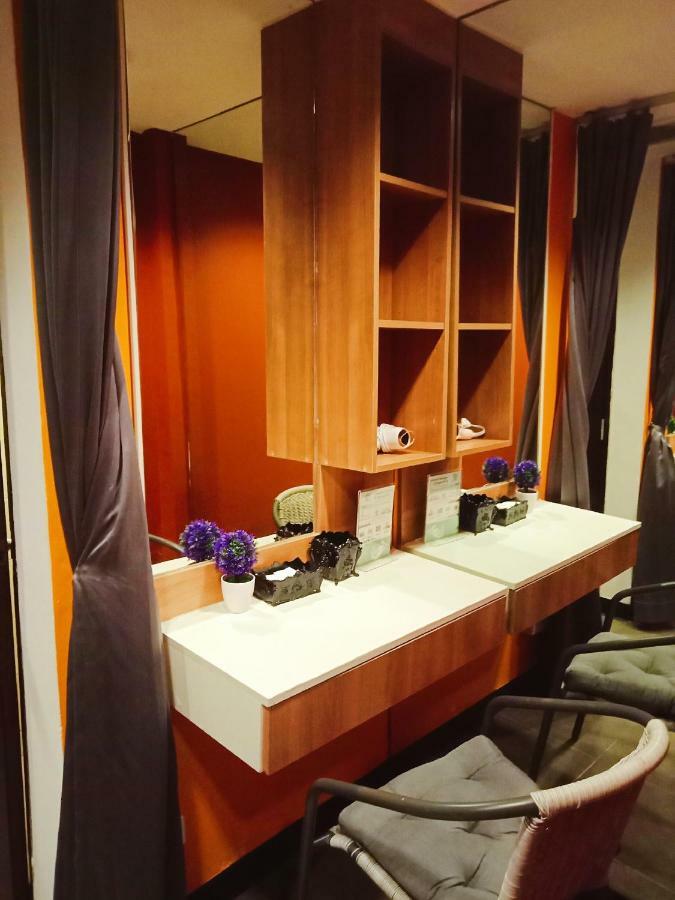 Badu Sukhumvit Dormitory Bangkok Luaran gambar
