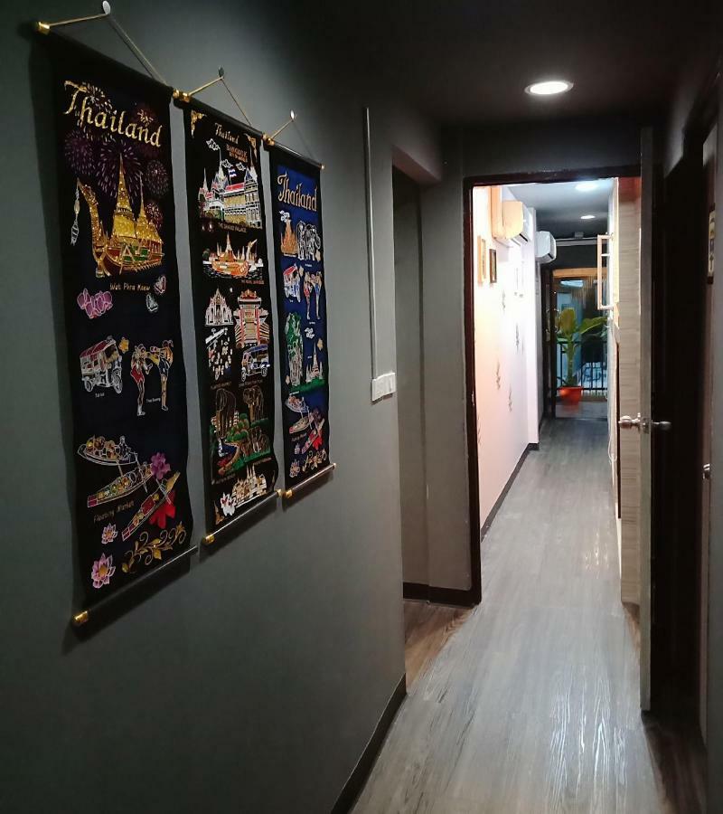 Badu Sukhumvit Dormitory Bangkok Luaran gambar