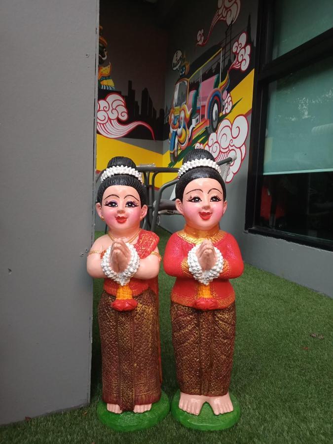 Badu Sukhumvit Dormitory Bangkok Luaran gambar